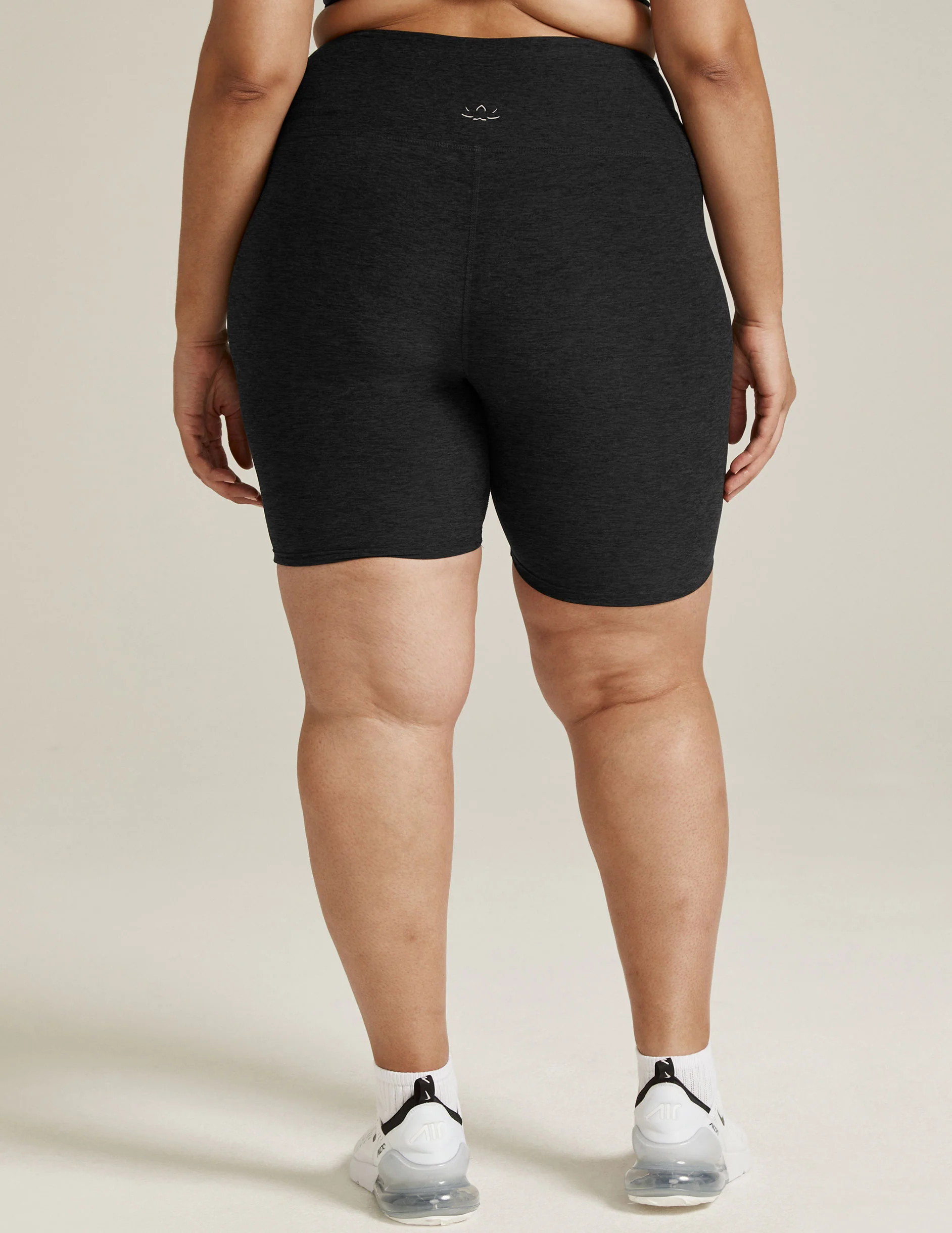 Spacedye Keep Pace 7" Short - Image 10